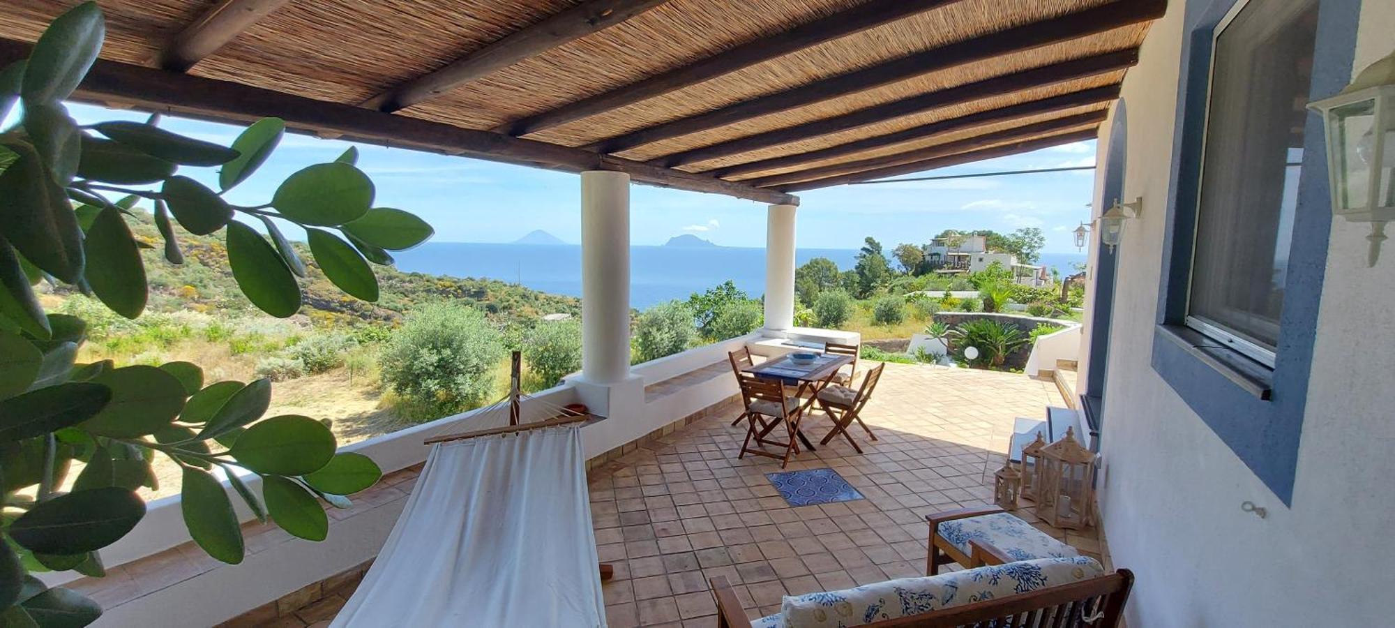 سانتا مارينا سالينا B&B Sunrise الغرفة الصورة